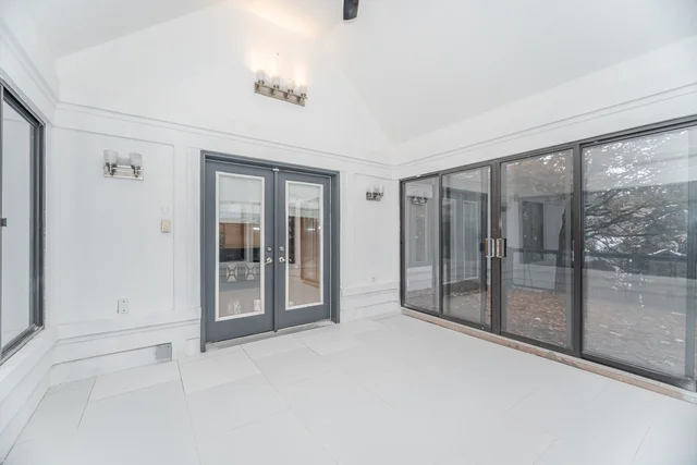 2 Huntingwood Court, Woodbridge - photo 35