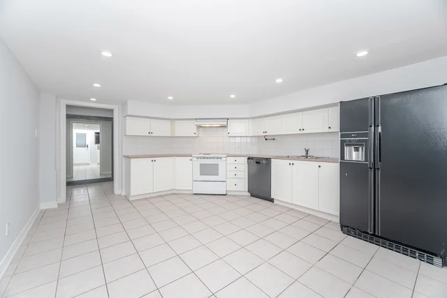 2 Huntingwood Court, Woodbridge - photo 81