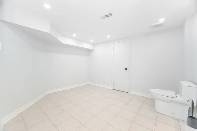 2 Huntingwood Court, Woodbridge - photo 91