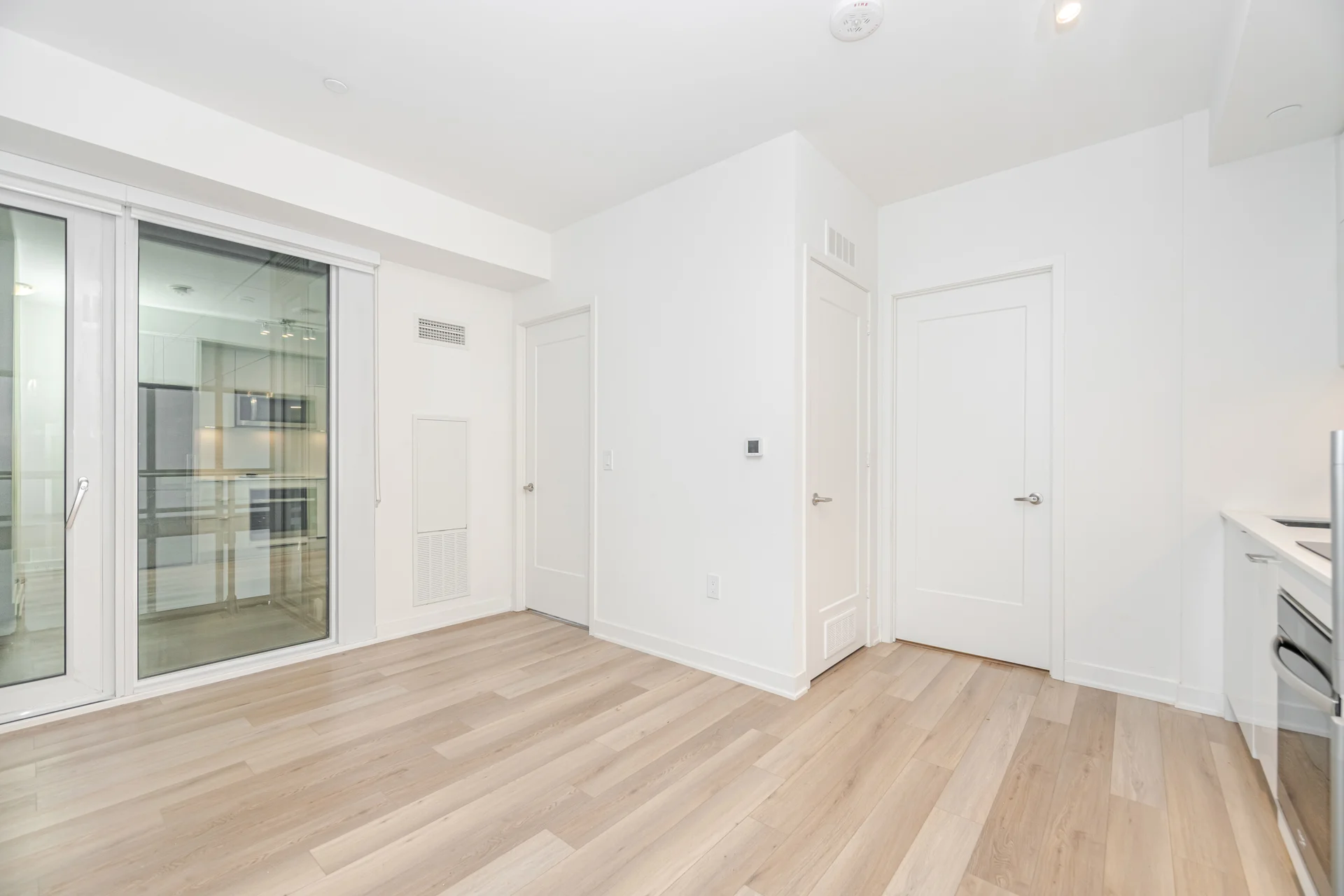 #413E-70 Princess Street, Toronto - photo 6