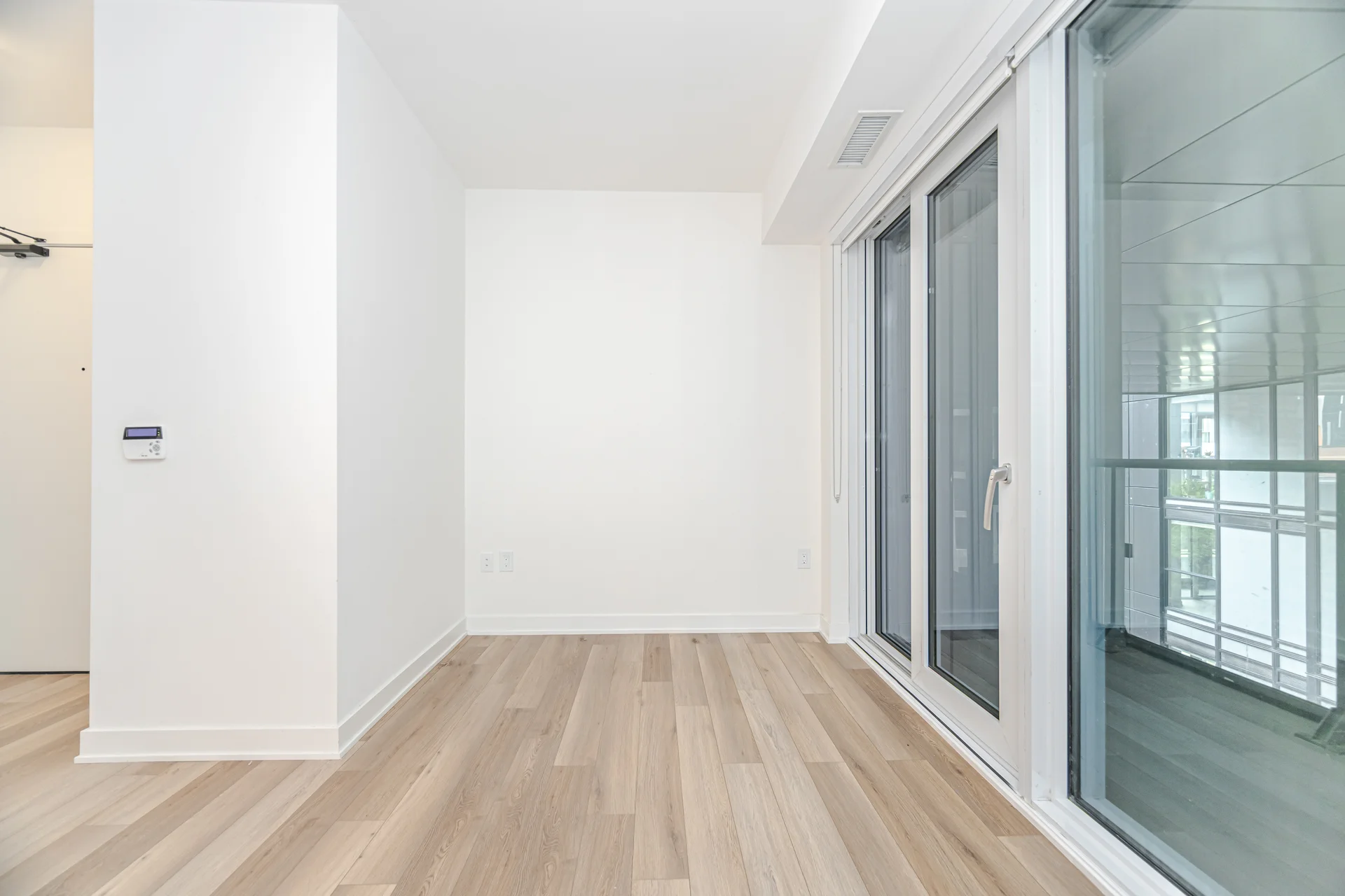 #413E-70 Princess Street, Toronto - photo 13