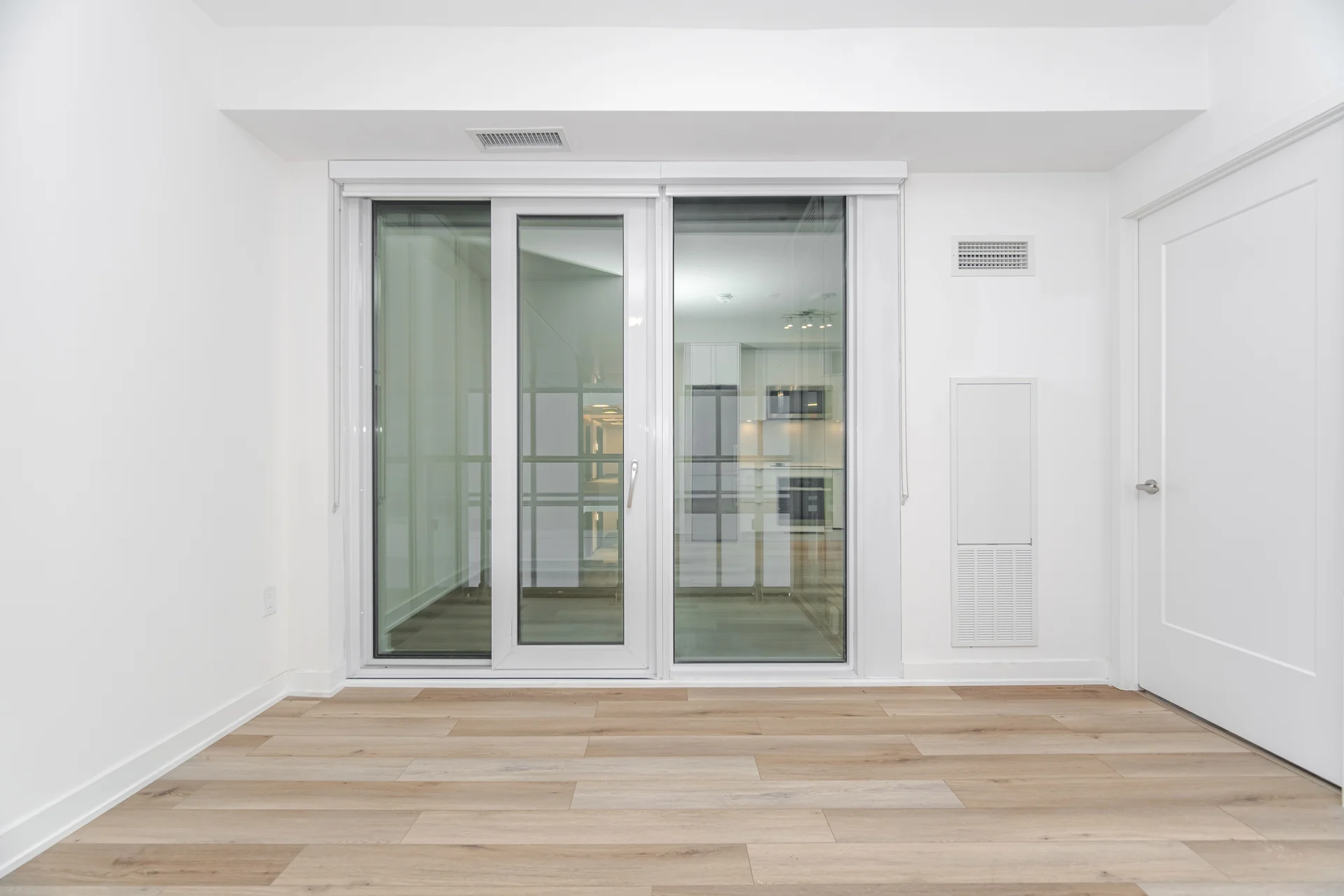 #413E-70 Princess Street, Toronto - photo 15