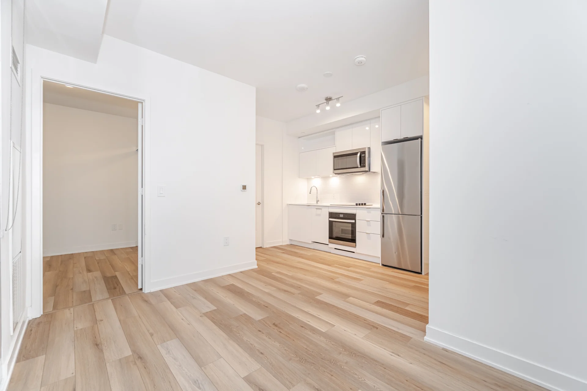#413E-70 Princess Street, Toronto - photo 17