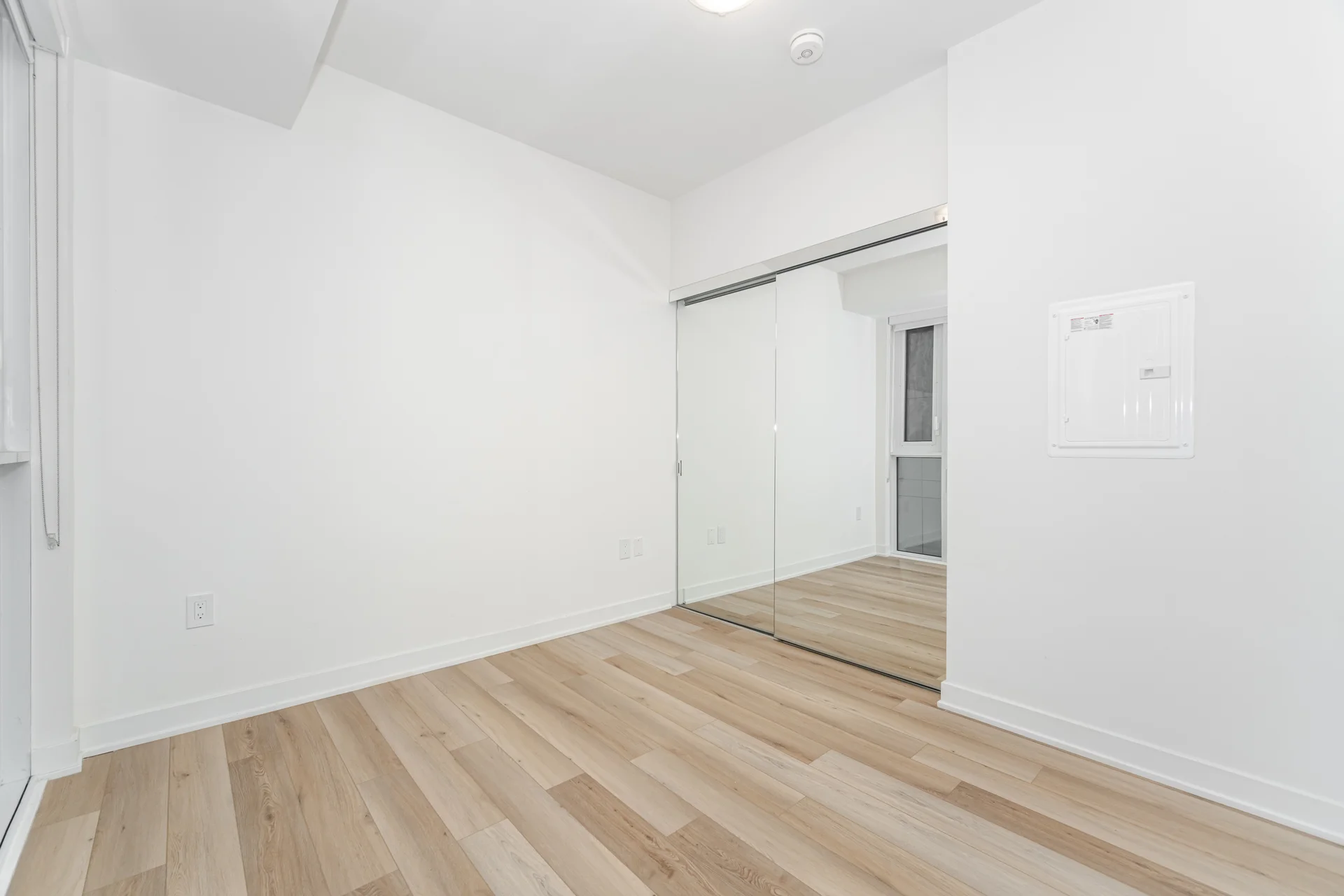 #413E-70 Princess Street, Toronto - photo 22