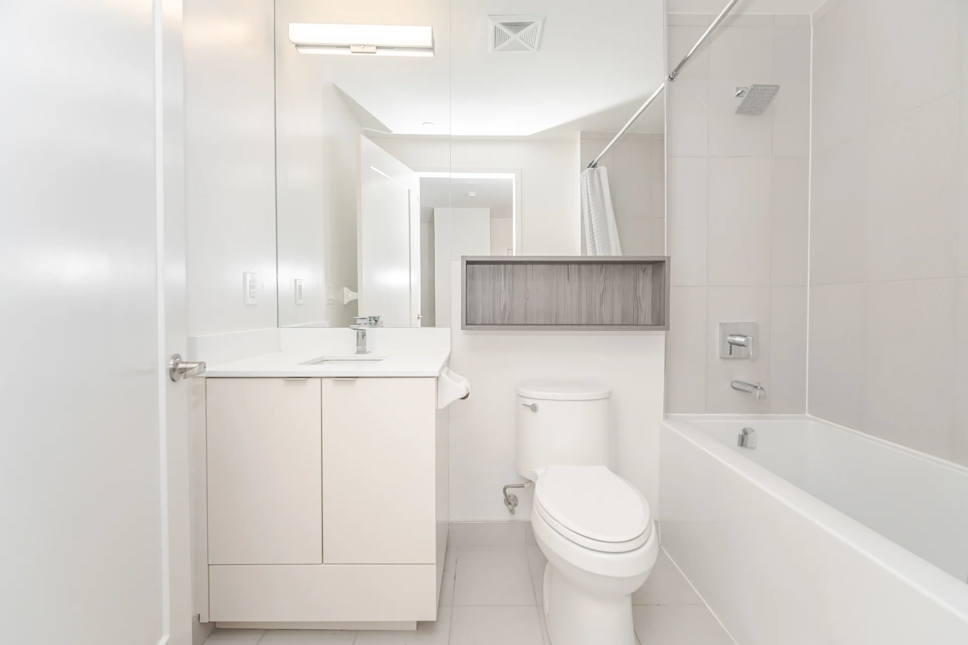 #413E-70 Princess Street, Toronto - photo 25