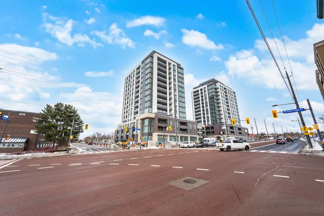 #A-314-705 Davis Drive, Newmarket - photo 1