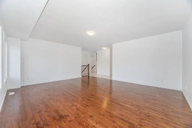 565 Sundew Drive, Waterloo - NON STAGED - photo 10