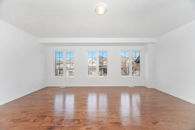 565 Sundew Drive, Waterloo - NON STAGED - photo 14