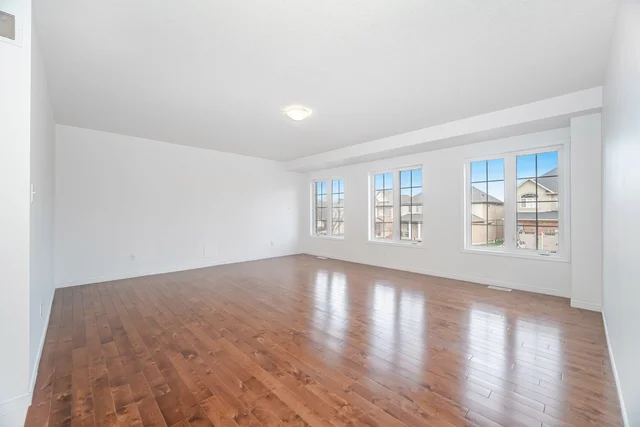 565 Sundew Drive, Waterloo - NON STAGED - photo 15