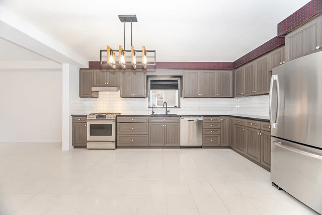 565 Sundew Drive, Waterloo - NON STAGED - photo 19