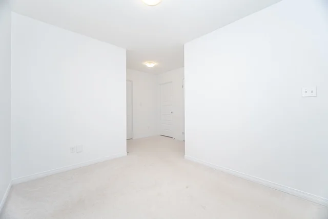 565 Sundew Drive, Waterloo - NON STAGED - photo 45