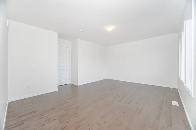 565 Sundew Drive, Waterloo - NON STAGED - photo 47