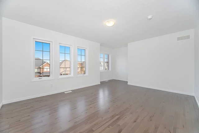565 Sundew Drive, Waterloo - NON STAGED - photo 48