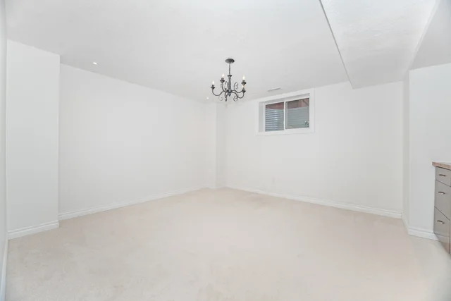 565 Sundew Drive, Waterloo - NON STAGED - photo 61