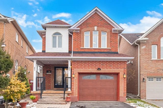 29 Kayla Crescent, Maple - photo 1