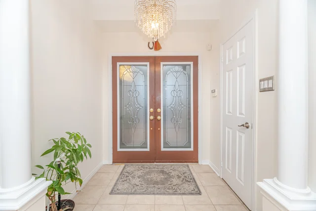 29 Kayla Crescent, Maple - photo 8
