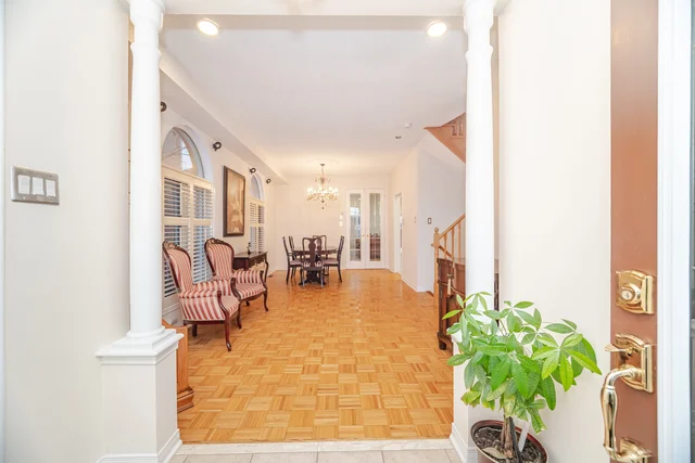 29 Kayla Crescent, Maple - photo 9