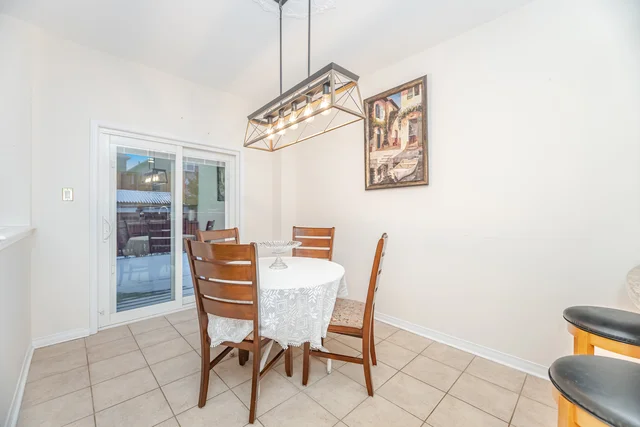 29 Kayla Crescent, Maple - photo 18