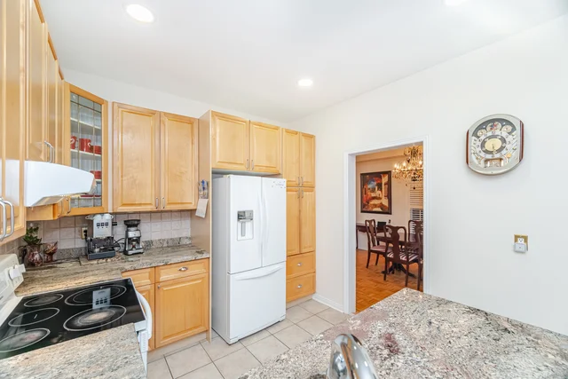 29 Kayla Crescent, Maple - photo 23
