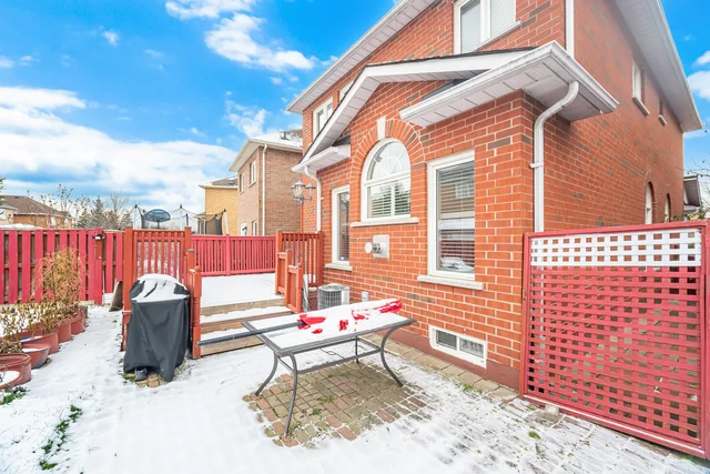 29 Kayla Crescent, Maple - photo 42