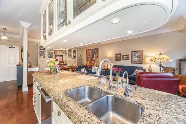 #216-75 Treelawn Boulevard, Kleinburg - photo 15