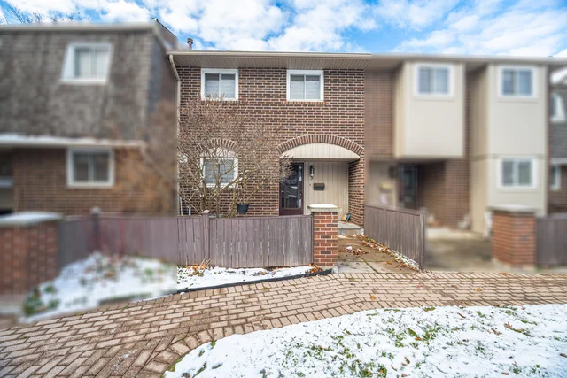 #3-1306 Guelph Line, Burlington - photo 2