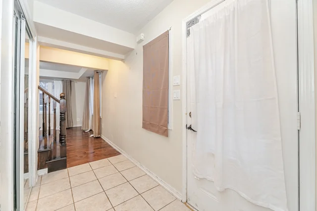 #32-50 Hillcrest Avenue, Brampton - photo 5