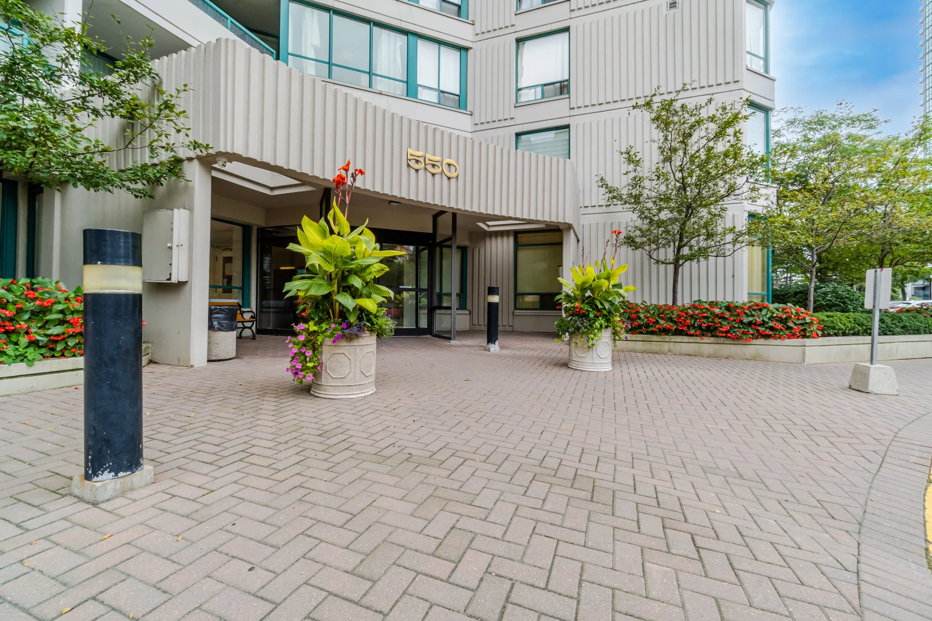#1511-550 Webb Drive, Mississauga - photo 4