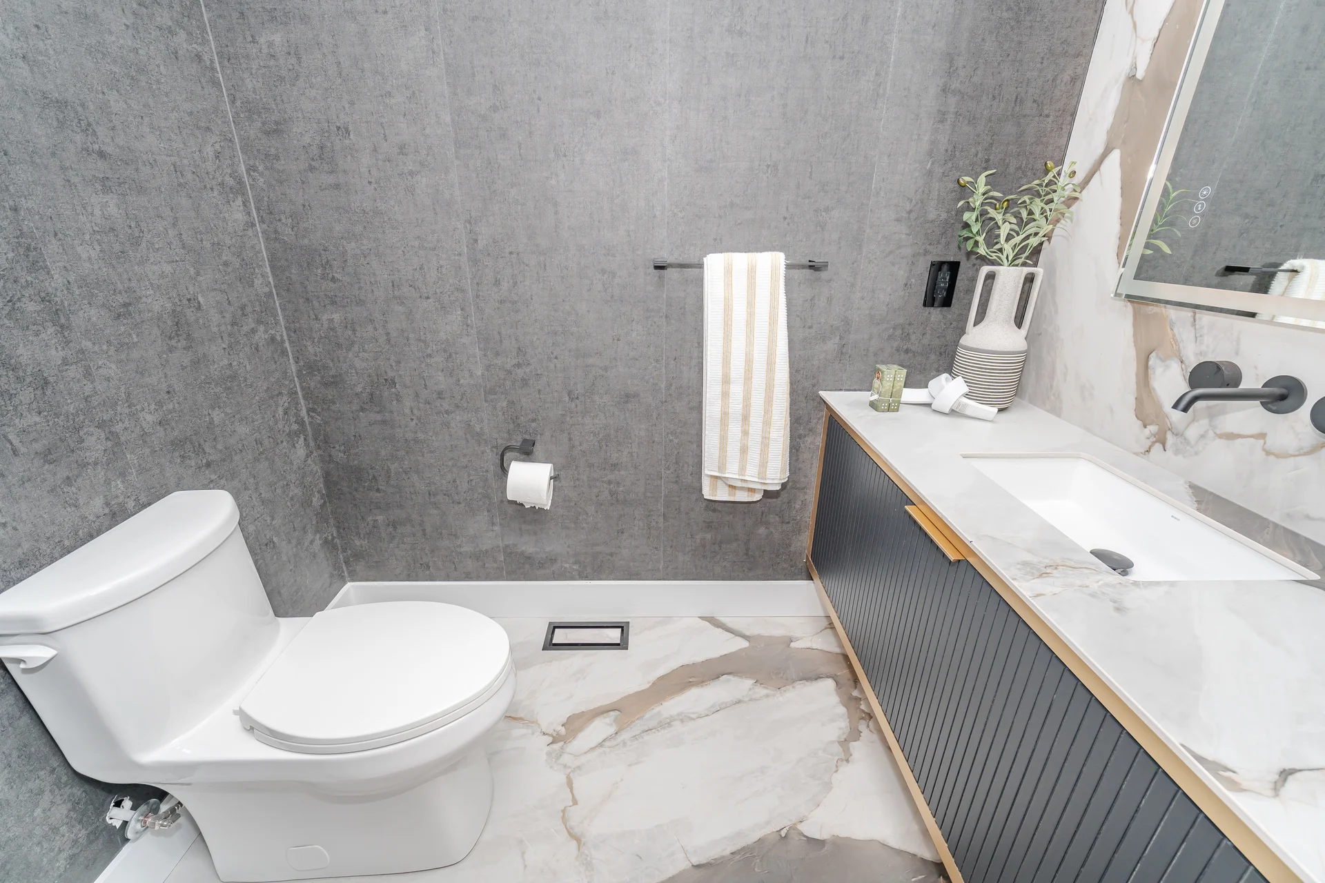 3493315