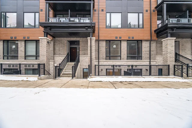 #9-109 Marydale Avenue, Markham - photo 3