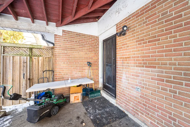 111 Mountainview Road South, Georgetown - photo 7