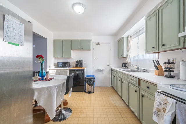 111 Mountainview Road South, Georgetown - photo 17