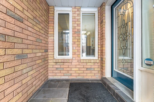 33 Farmers Avenue, Ajax - photo 7