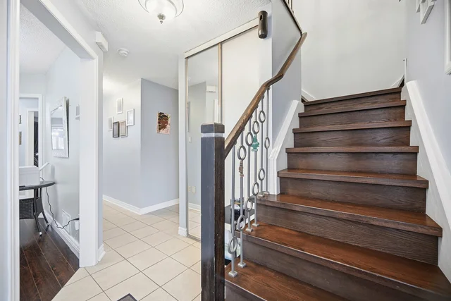 33 Farmers Avenue, Ajax - photo 8