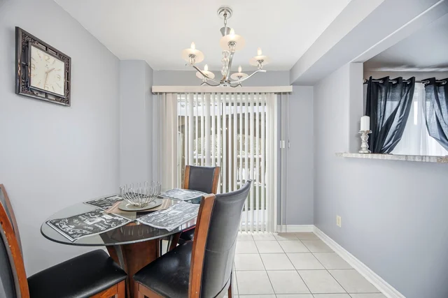 33 Farmers Avenue, Ajax - photo 17