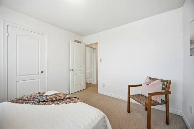 5 Waldron Court, Ajax - photo 33