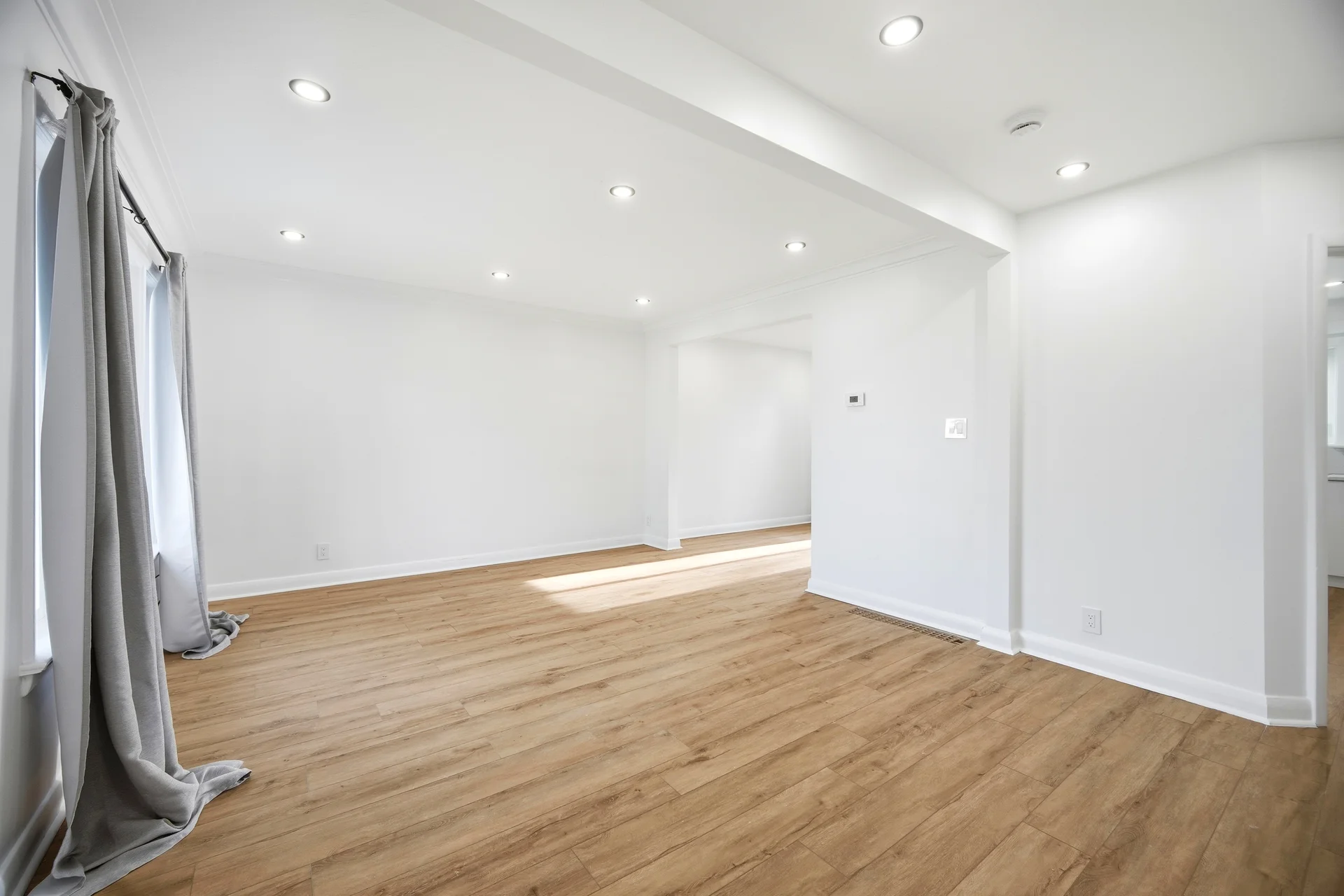 65 Cuffley Crescent North, North York - photo 9