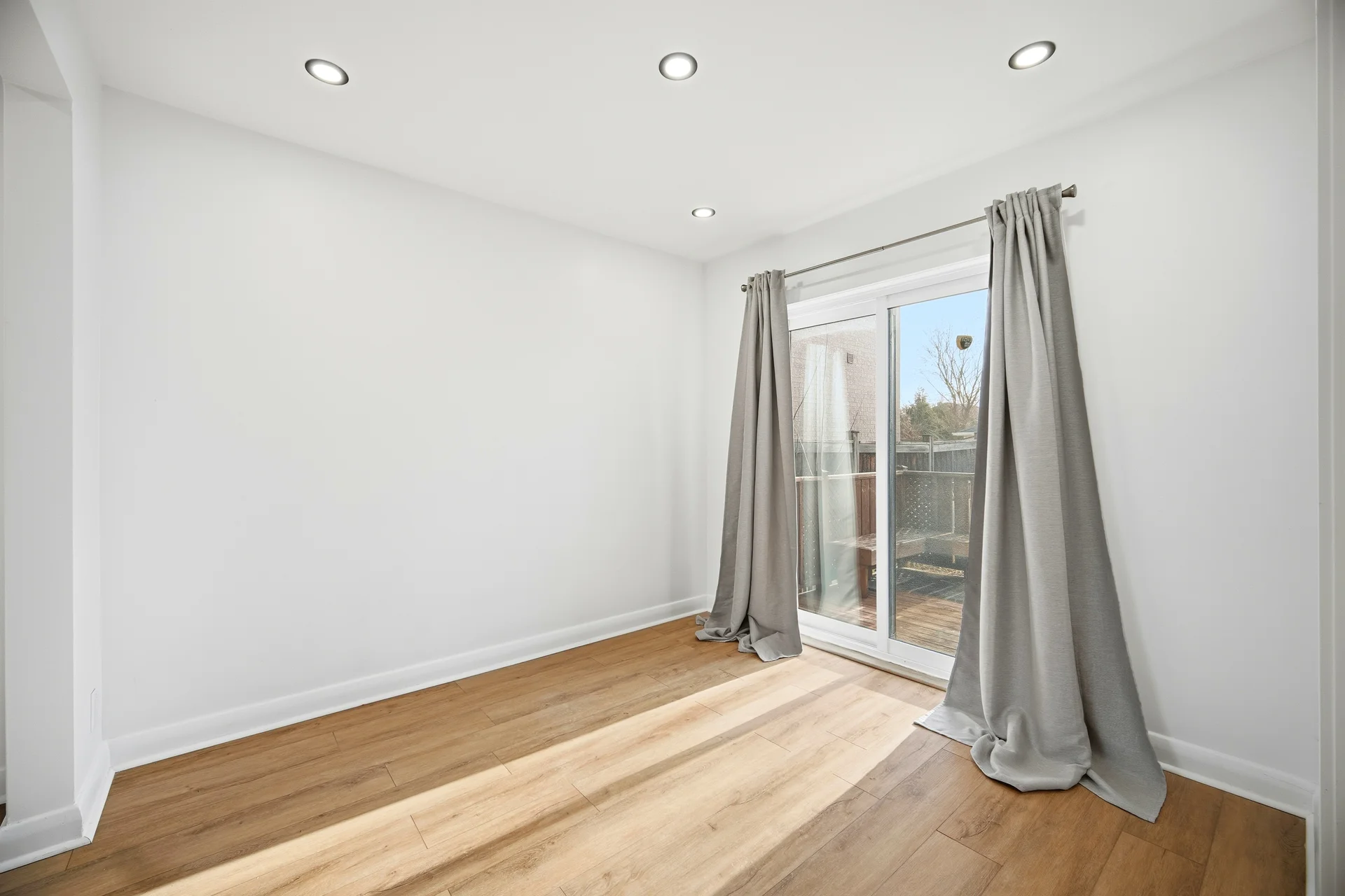 65 Cuffley Crescent North, North York - photo 13