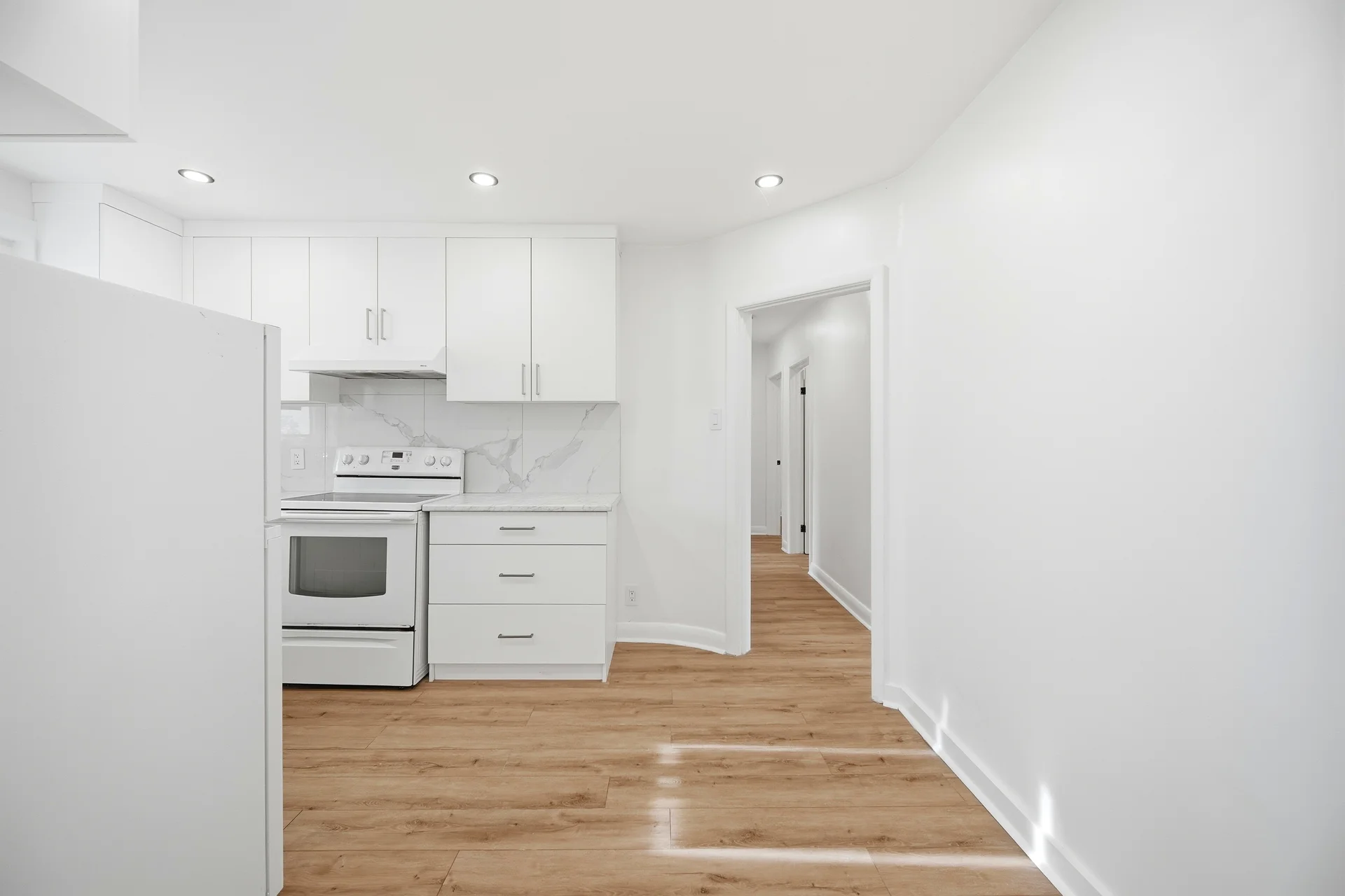 65 Cuffley Crescent North, North York - photo 17