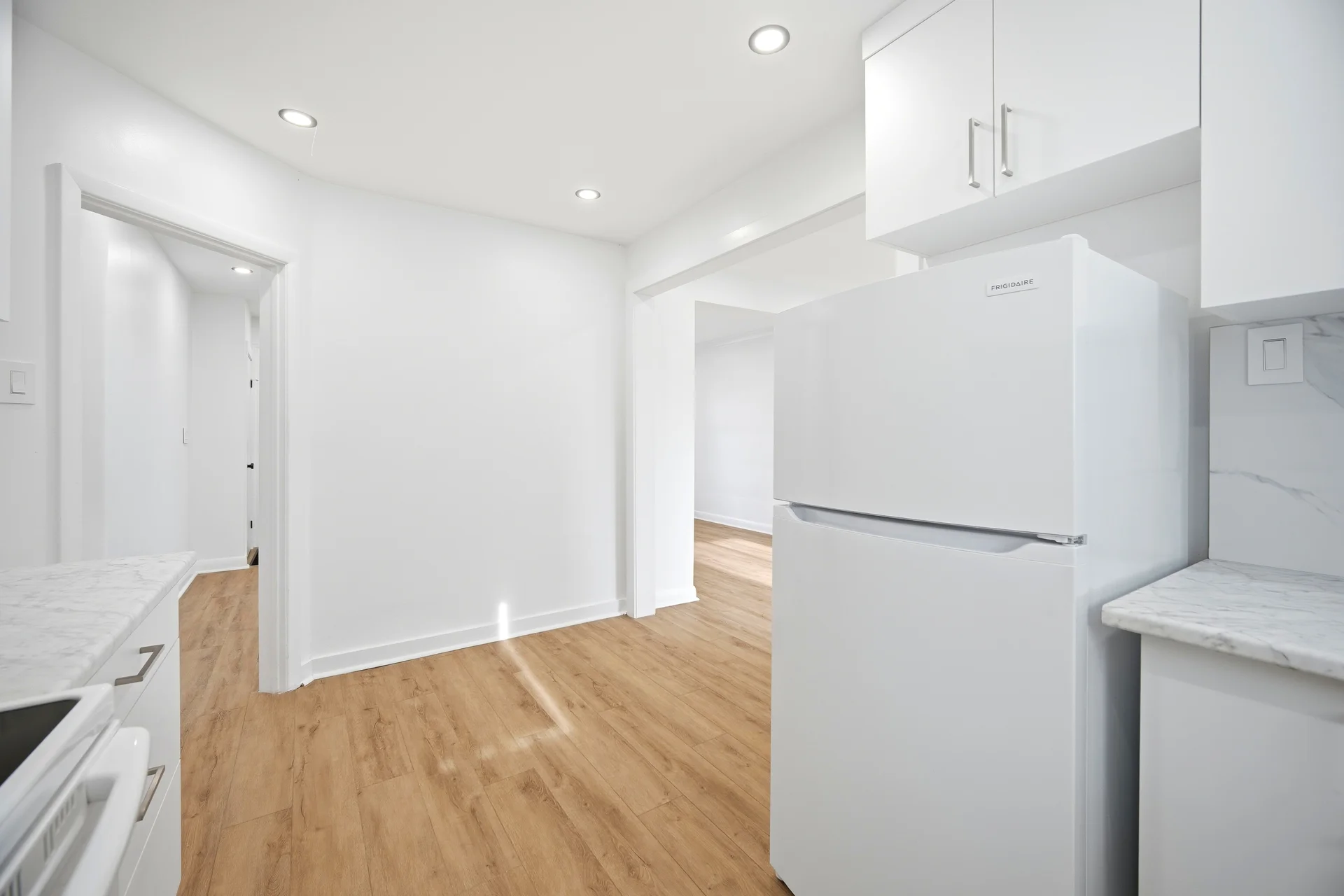 65 Cuffley Crescent North, North York - photo 21