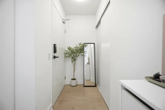 #3006-3900 Confederation Parkway, Mississauga - photo 5