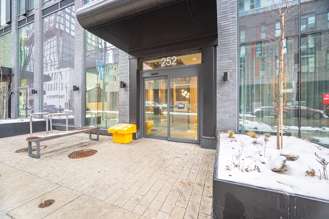 #2715-252 Church Street, Toronto - photo 3