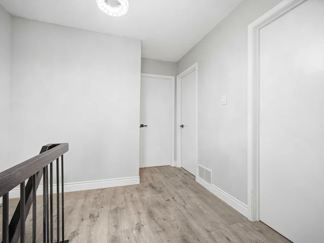 20 Carisbrooke Court, Brampton - photo 20