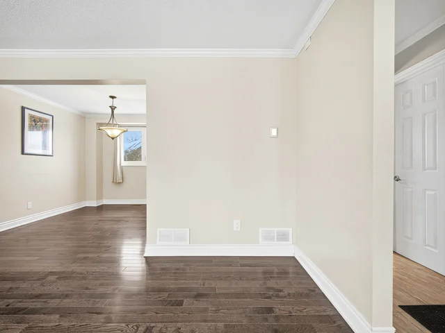 112 Mountainview Road South, Georgetown - photo 11
