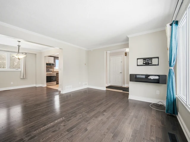 112 Mountainview Road South, Georgetown - photo 16