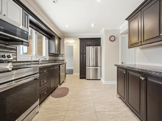 112 Mountainview Road South, Georgetown - photo 23