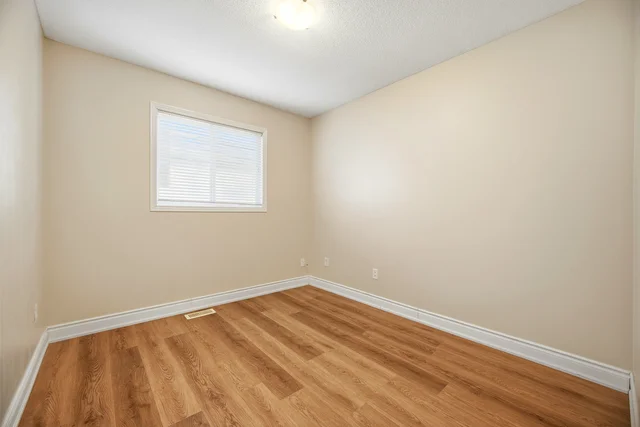 15 Margaret Street, Thorold - photo 34