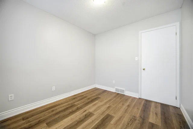 15 Margaret Street, Thorold - photo 35