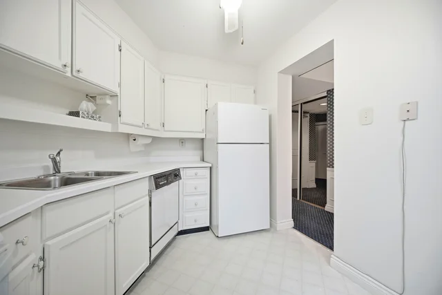 #A21-296 Mill Road, Toronto - photo 9
