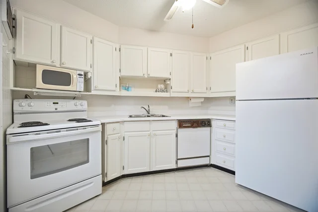 #A21-296 Mill Road, Toronto - photo 10